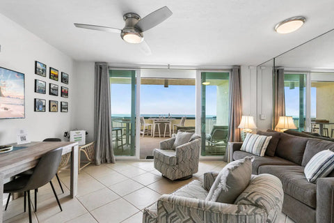 1 BR/1 BA Beachfront Condo: Apollo # 209